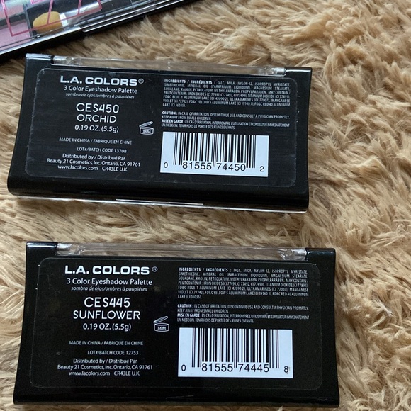 Bundle of three eyeshadow palettes - Picture 3 of 4